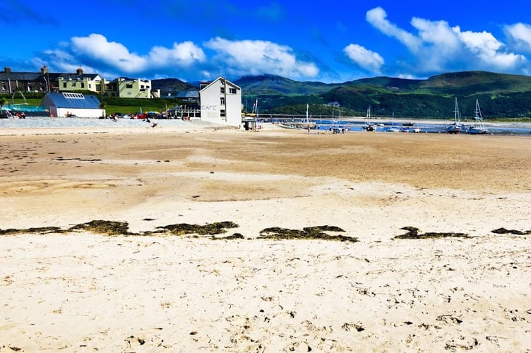 Barmouth beach